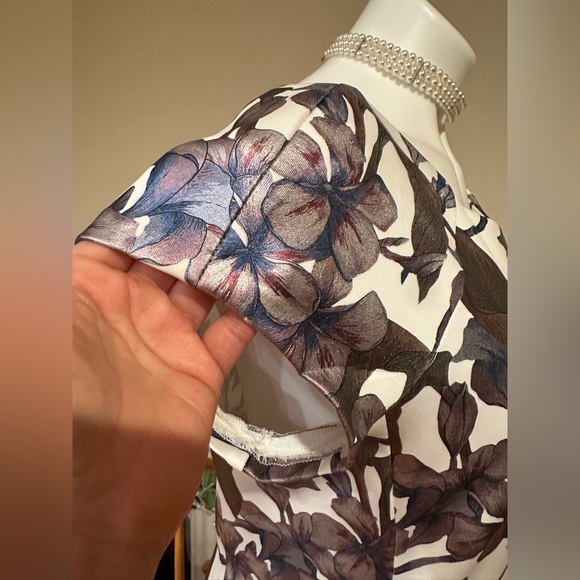 Beige BY ECI Cap Sleeves Multi Metallic Colors. Floral Print Sheath Dress-Sz 12 - Picture 7 of 16